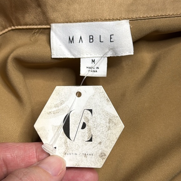 Mable Gold Long Sleeve Button Down Shirt Size Medium NWT - Picture 7 of 10